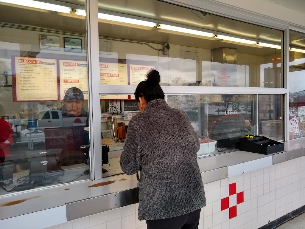 Blakes Lotaburger | restaurant | 810 S 2nd St, Gallup, NM 87301, USA | 5058633181 OR +1 505-863-3181