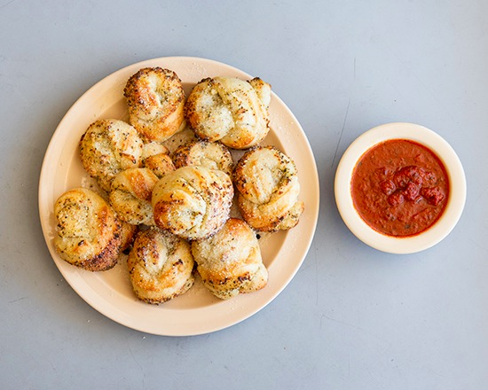 Fernandas New York Pizza | meal delivery | 7141 Kester Ave, Van Nuys, CA 91405, USA | 8189022187 OR +1 818-902-2187