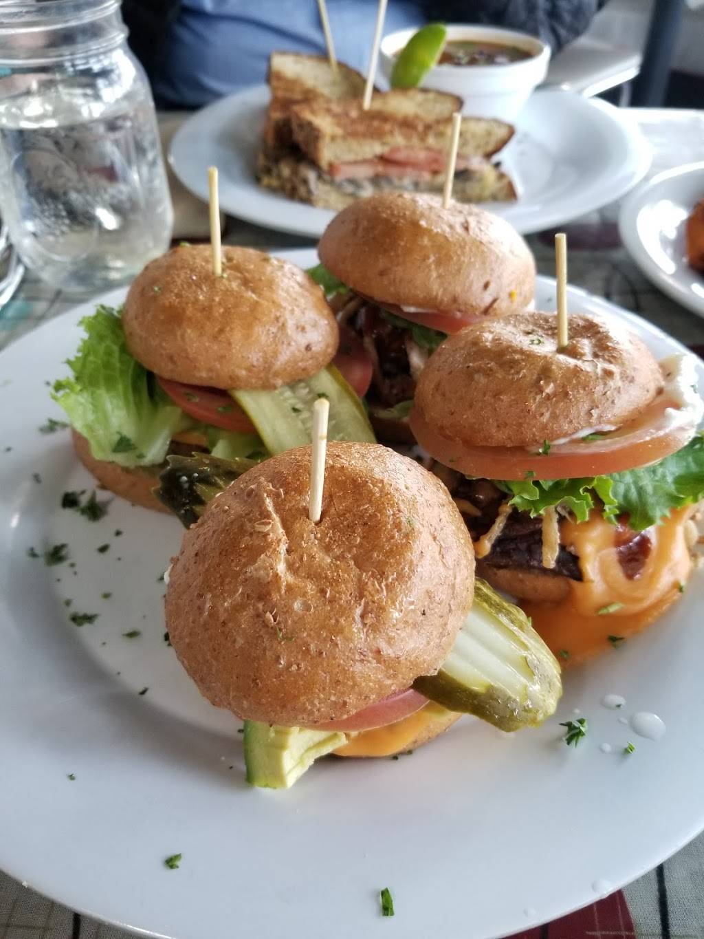 Saturn Cafe | restaurant | 145 Laurel St, Santa Cruz, CA 95060, USA | 8314298505 OR +1 831-429-8505