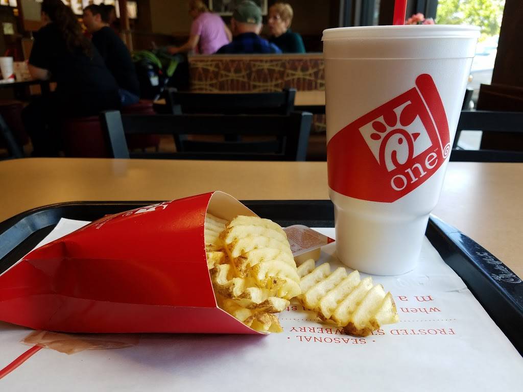 Chick-fil-A | restaurant | 1750 Travis Blvd, Fairfield, CA 94533, USA | 7074219631 OR +1 707-421-9631