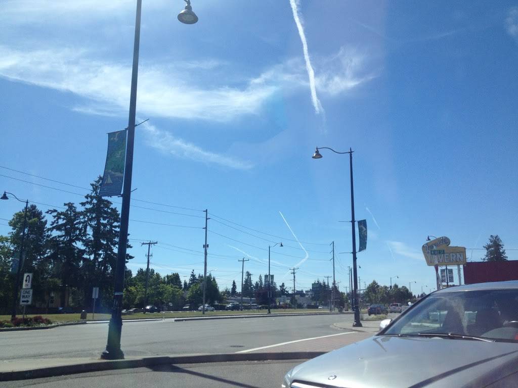 Jack in the Box | restaurant | 18213 Aurora Ave N, Shoreline, WA 98133, USA | 2065461978 OR +1 206-546-1978