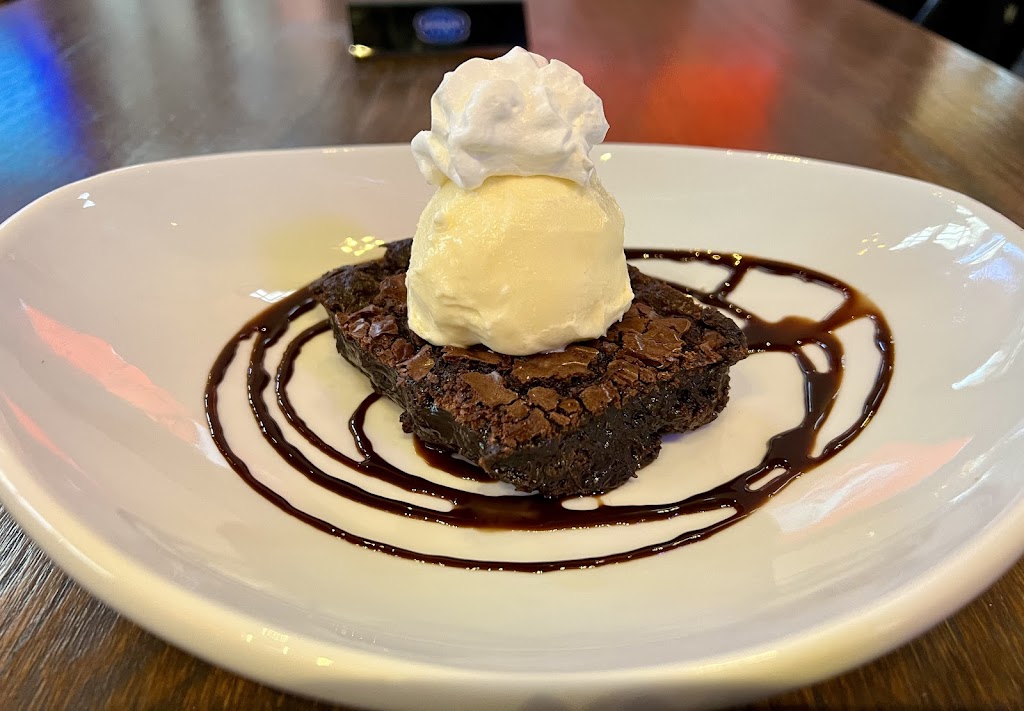 Stoneys Winter Park | restaurant | 120 Parry Peak Way, Parshall, CO 80468, USA | 9703637744 OR +1 970-363-7744