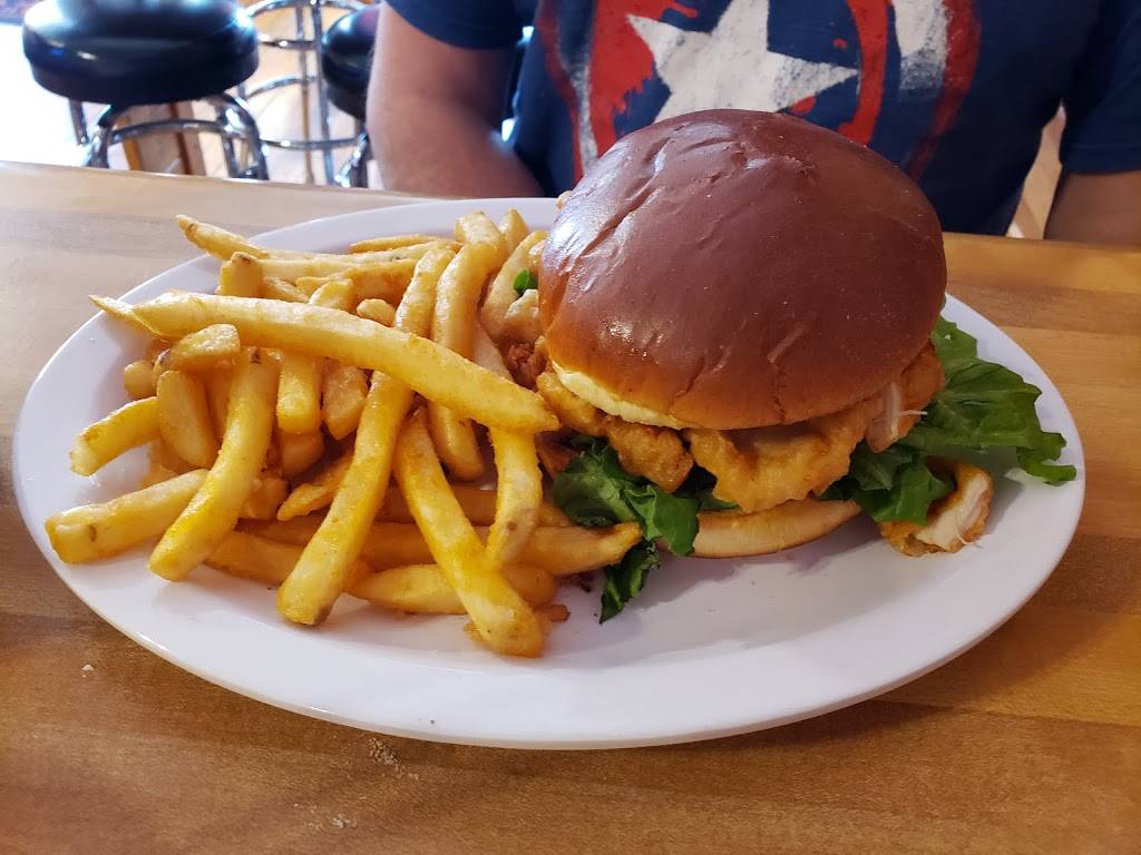 The Railside Bar and Grill | restaurant | 207 S Butler St, Nelson, IL 61021, USA | 8152514633 OR +1 815-251-4633