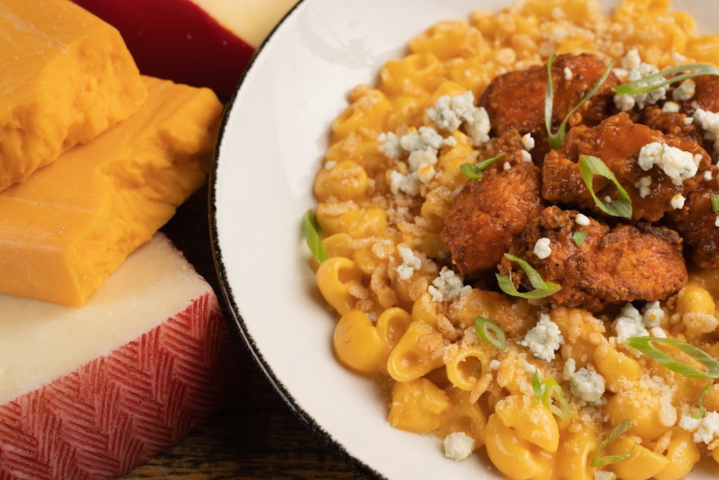 Macs & Stacks - Westlake | restaurant | 9 Main St, Westlake, OH 44145, USA | 4406414400 OR +1 440-641-4400