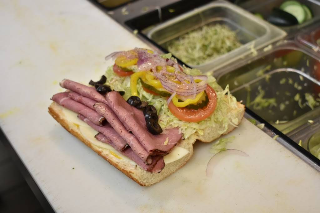 Deli Delicious | restaurant | 40208 CA-41 #A, Oakhurst, CA 93644, USA | 5596833033 OR +1 559-683-3033