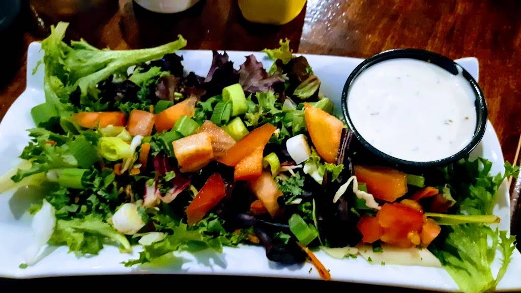 The Gibbled Goose | restaurant | 22-26 Main St S, Waterford, ON N0E 1Y0, Canada | 5194434442 OR +1 519-443-4442