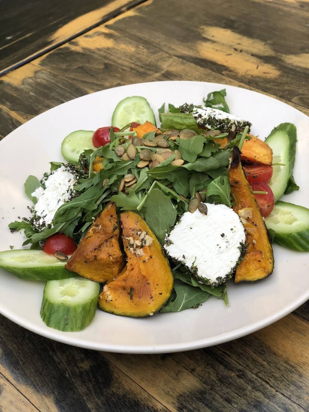 The Cat & Fiddle Pub & Restaurant | restaurant | 742 N Highland Ave, Hollywood, CA 90038, USA | 3234683800 OR +1 323-468-3800