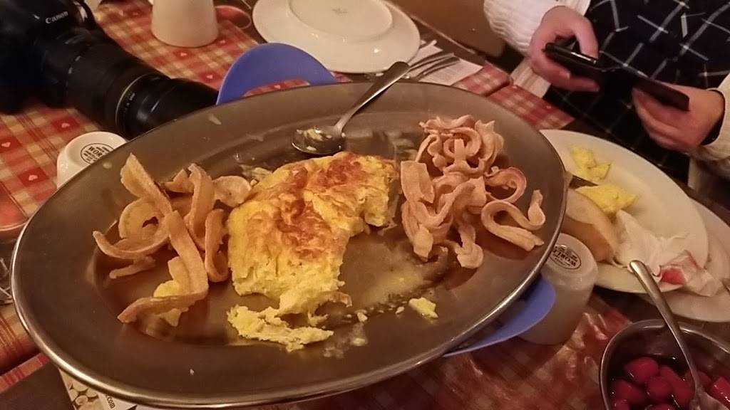 Érablière Raymond Meunier & Fils | restaurant | 325 Rang des Cinquante-Quatre, Richelieu, QC J3L 6R5, Canada | 4503470757 OR +1 450-347-0757