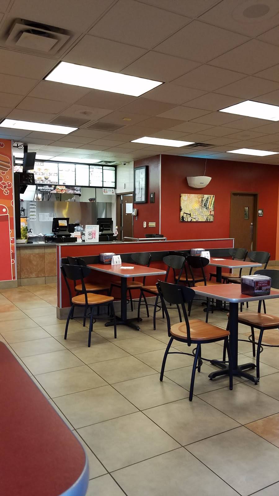 Jack in the Box | restaurant | 6096 Mid Rivers Mall Dr, St Peters, MO 63304, USA | 6364472084 OR +1 636-447-2084
