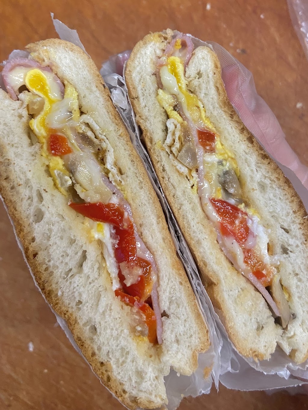 Radwicks Coffee & Sandwich | cafe | 1165 Litchfield Turnpike, New Hartford, CT 06057, USA | 8604827744 OR +1 860-482-7744