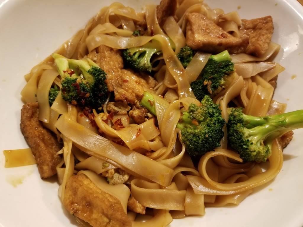 Thai Basil Restaurant | restaurant | 1281 E 120th Ave, Thornton, CO 80233, USA | 7203821795 OR +1 720-382-1795