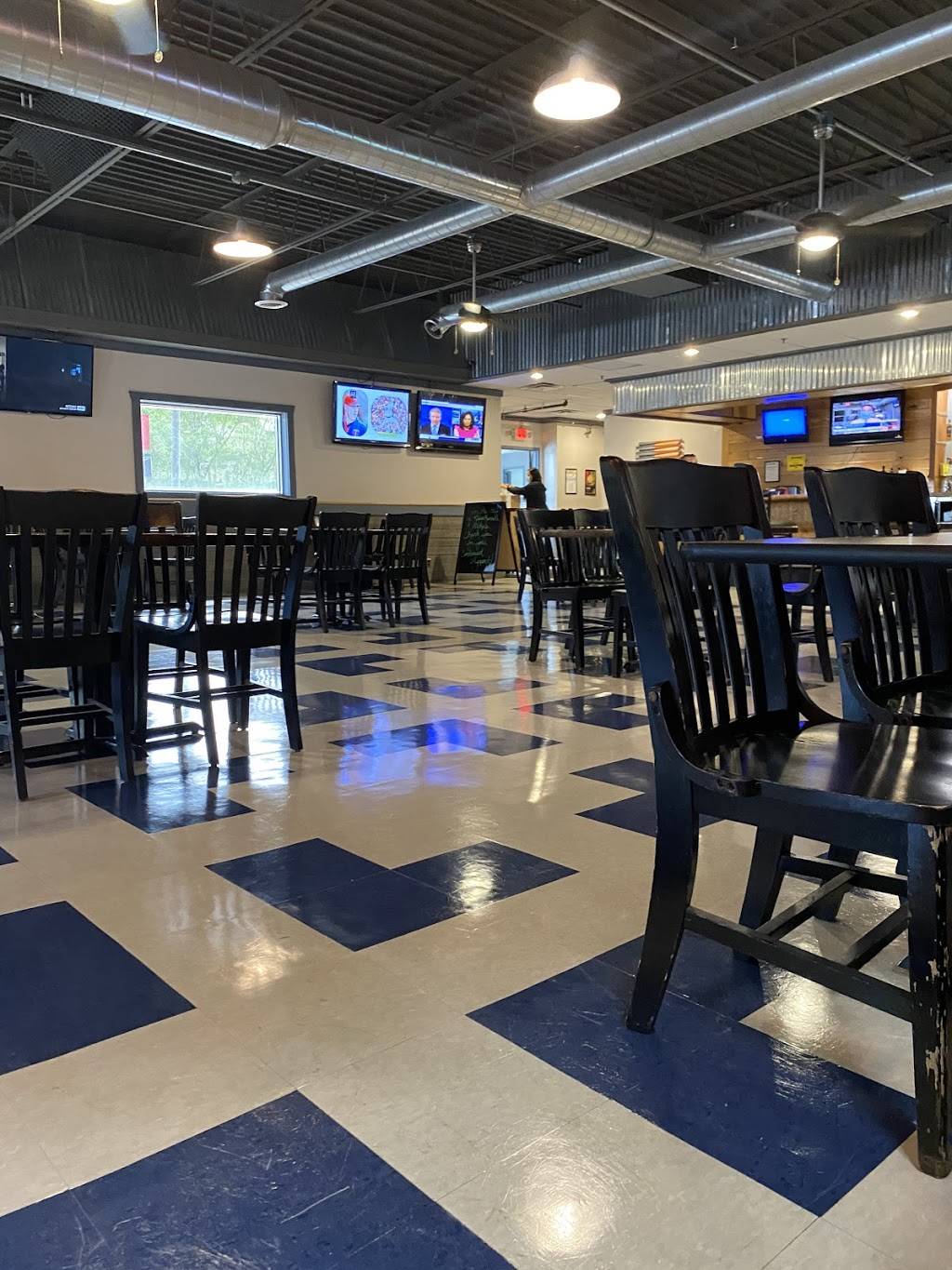 RidgeRunners Sports Bar | restaurant | 30971 Armada Ridge Rd, Richmond, MI 48062, USA | 5867279292 OR +1 586-727-9292