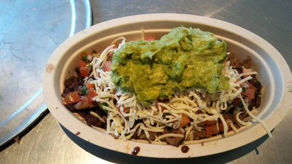 Chipotle Mexican Grill | restaurant | 1210 Shaw Ave Ste 101, Clovis, CA 93612, USA | 5592984708 OR +1 559-298-4708
