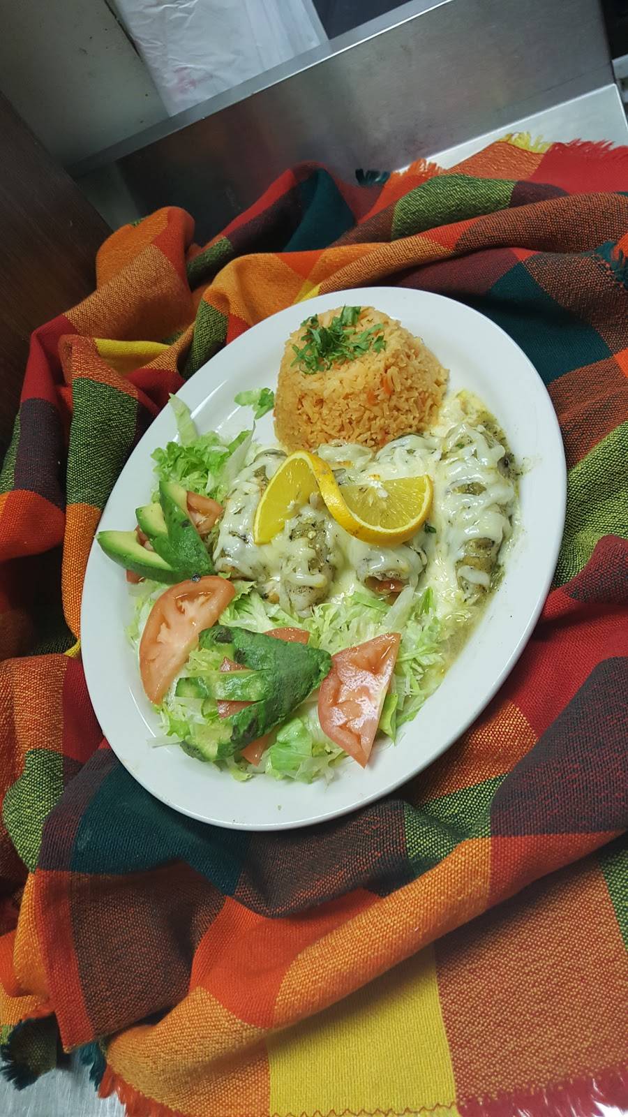 De Mucho Gusto Taqueria | restaurant | 5606 W Irving Park Rd, Chicago, IL 60634, USA | 7737775740 OR +1 773-777-5740