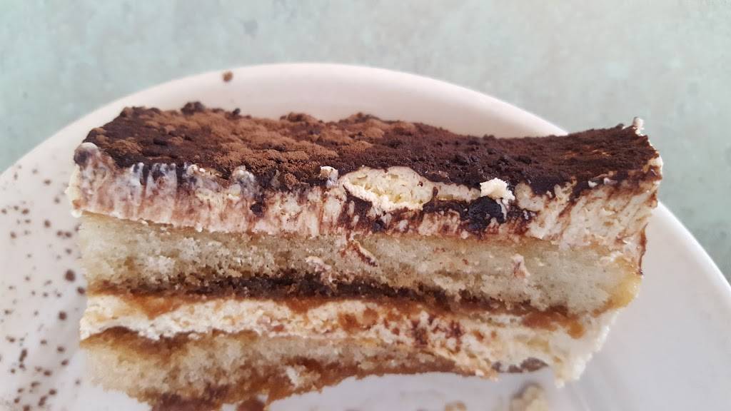 Mamma Lucia | restaurant | 4734 Cherry Hill Rd, College Park, MD 20740, USA | 3015130605 OR +1 301-513-0605