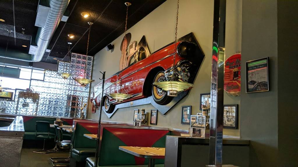 Melanie Pringles Restaurant | restaurant | 80 Thickson Rd S, Whitby, ON L1N 7T2, Canada | 9054301959 OR +1 905-430-1959