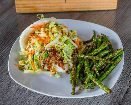 The Improper Pig | restaurant | 110 S Sharon Amity Rd, Charlotte, NC 28211, USA | 7047147878 OR +1 704-714-7878