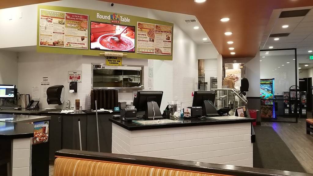 Round Table Pizza | meal delivery | 2550 Berryessa Rd, San Jose, CA 95132, USA | 4082588505 OR +1 408-258-8505