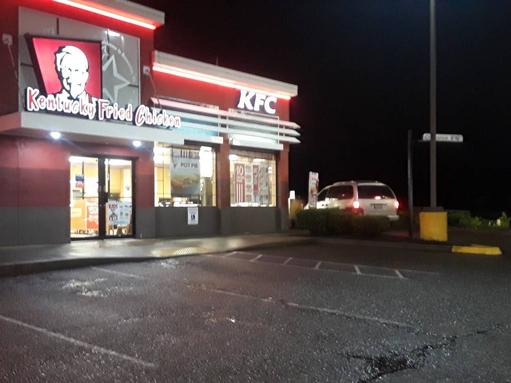 KFC | restaurant | 4000 Wheaton Way, Bremerton, WA 98310, USA | 3603733119 OR +1 360-373-3119