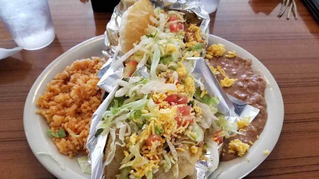 Taco Taco Cafe | restaurant | 145 E Hildebrand Ave, San Antonio, TX 78212, USA | 2108229533 OR +1 210-822-9533