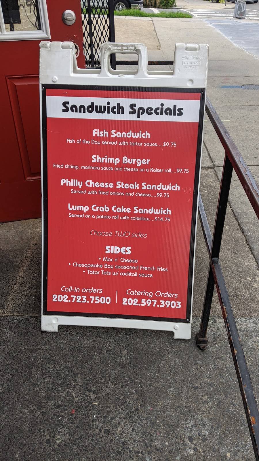 Stein’s Cafe | restaurant | 4630 14th St NW, Washington, DC 20011, USA | 2027237500 OR +1 202-723-7500