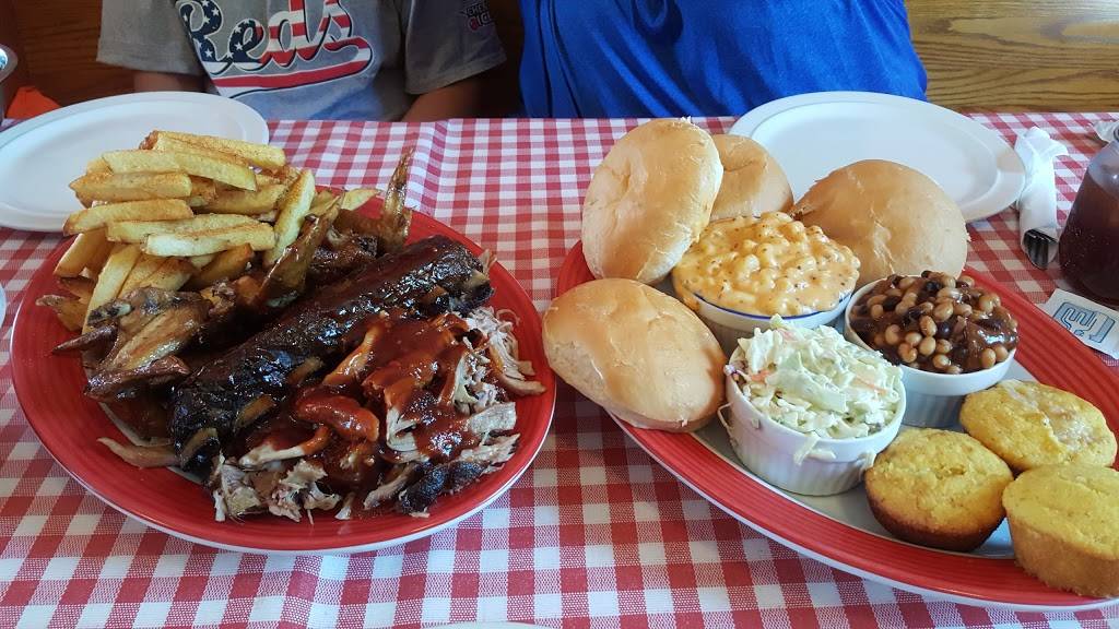 Neils BBQ Nation | restaurant | 178 Dundas St E, Trenton, ON K8V 1L6, Canada | 6133924227 OR +1 613-392-4227