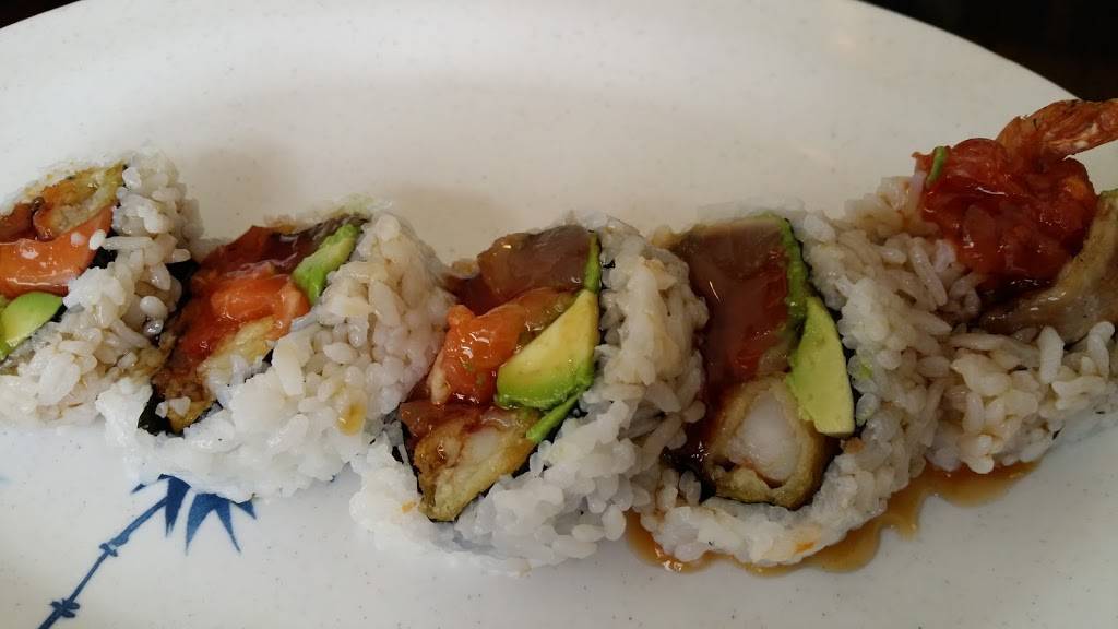 Minato Sushi | restaurant | 23505 El Toro Rd, Lake Forest, CA 92630, USA | 9494724547 OR +1 949-472-4547