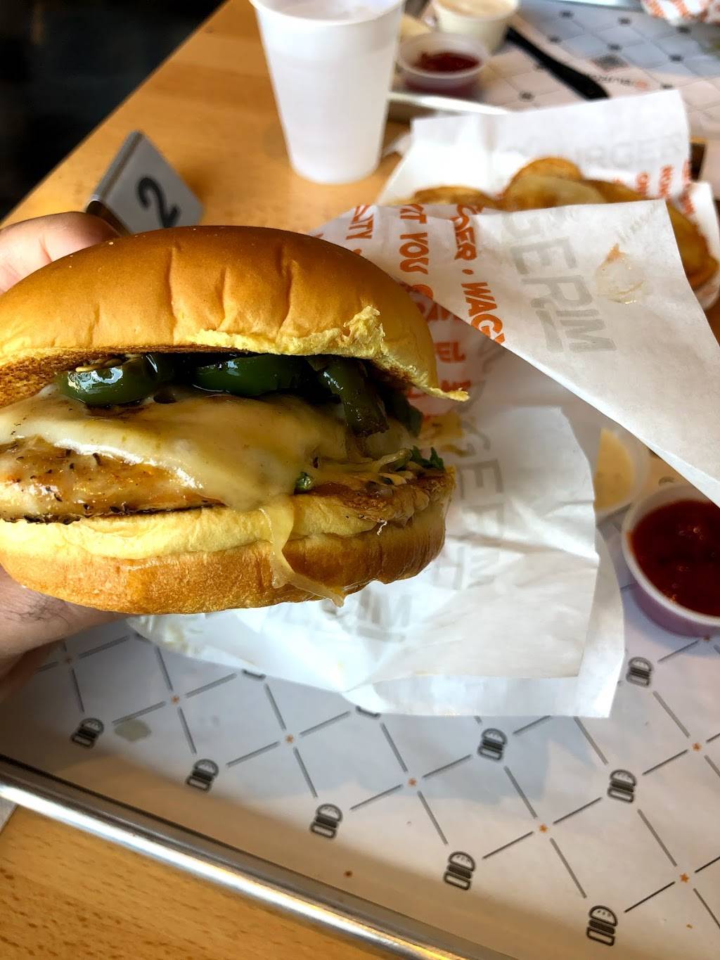 Burgerim Clermont | restaurant | 2447 S Hwy 27, Clermont, FL 34711, USA | 3524325606 OR +1 352-432-5606