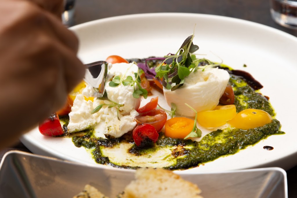 Bistro 2two2 | restaurant | 222 Eden Rd, Lancaster, PA 17601, USA | 7175608450 OR +1 717-560-8450