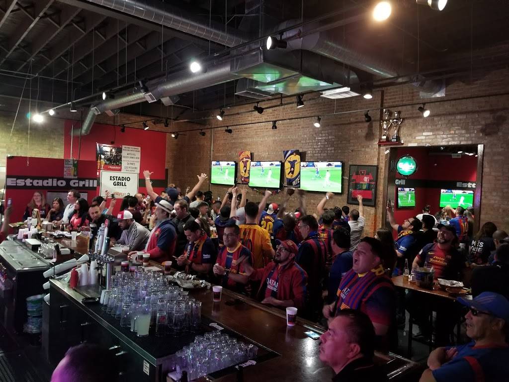 CFA Clubhouse | restaurant | 6122 N Clark St, Chicago, IL 60660, USA | 7739065920 OR +1 773-906-5920