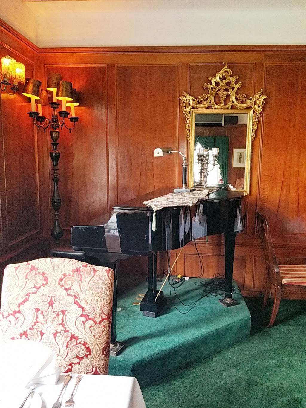 English Inn | restaurant | 677 S Michigan Rd, Eaton Rapids, MI 48827, USA | 5176632500 OR +1 517-663-2500