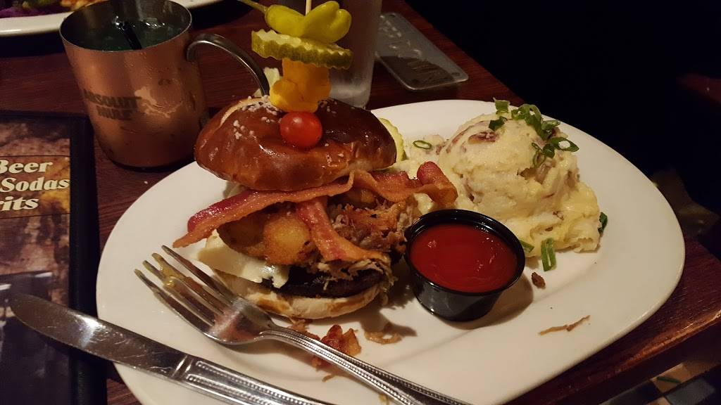 Sprechers Restaurant and Pub | restaurant | 644 Wisconsin Dells Pkwy, Wisconsin Dells, WI 53965, USA | 6082539109 OR +1 608-253-9109