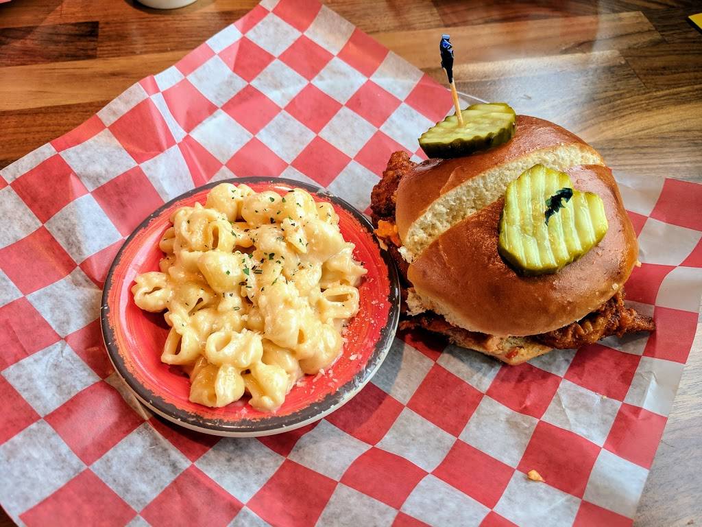 Joellas 96th Street | restaurant | 4715 E 96th St, Indianapolis, IN 46240, USA | 3176638880 OR +1 317-663-8880