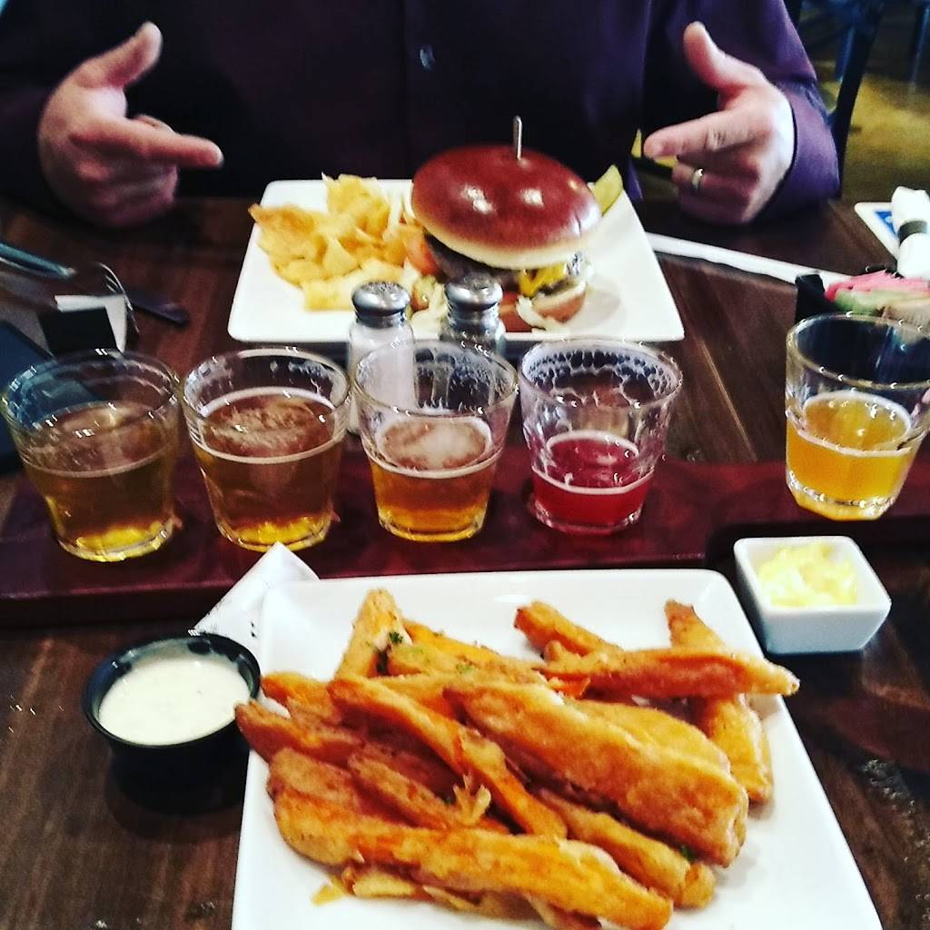 Brewery Draconum | restaurant | 24407 Main St, Santa Clarita, CA 91321, USA | 6615689160 OR +1 661-568-9160