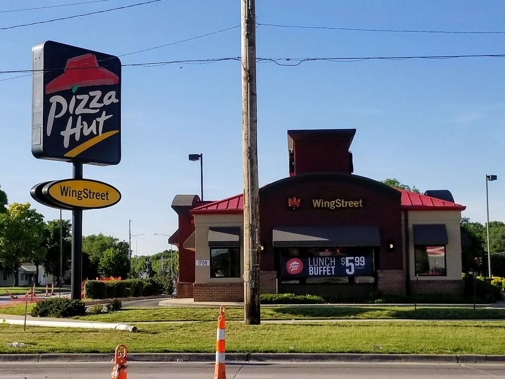 Pizza Hut | meal delivery | 1708 E Pawnee St, Wichita, KS 67211, USA | 3162636333 OR +1 316-263-6333