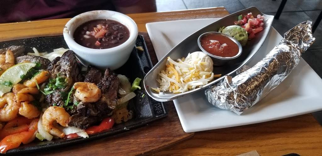 Chilis Grill & Bar | restaurant | 135 Rushing Rd W, Denham Springs, LA 70726, USA | 2256677151 OR +1 225-667-7151