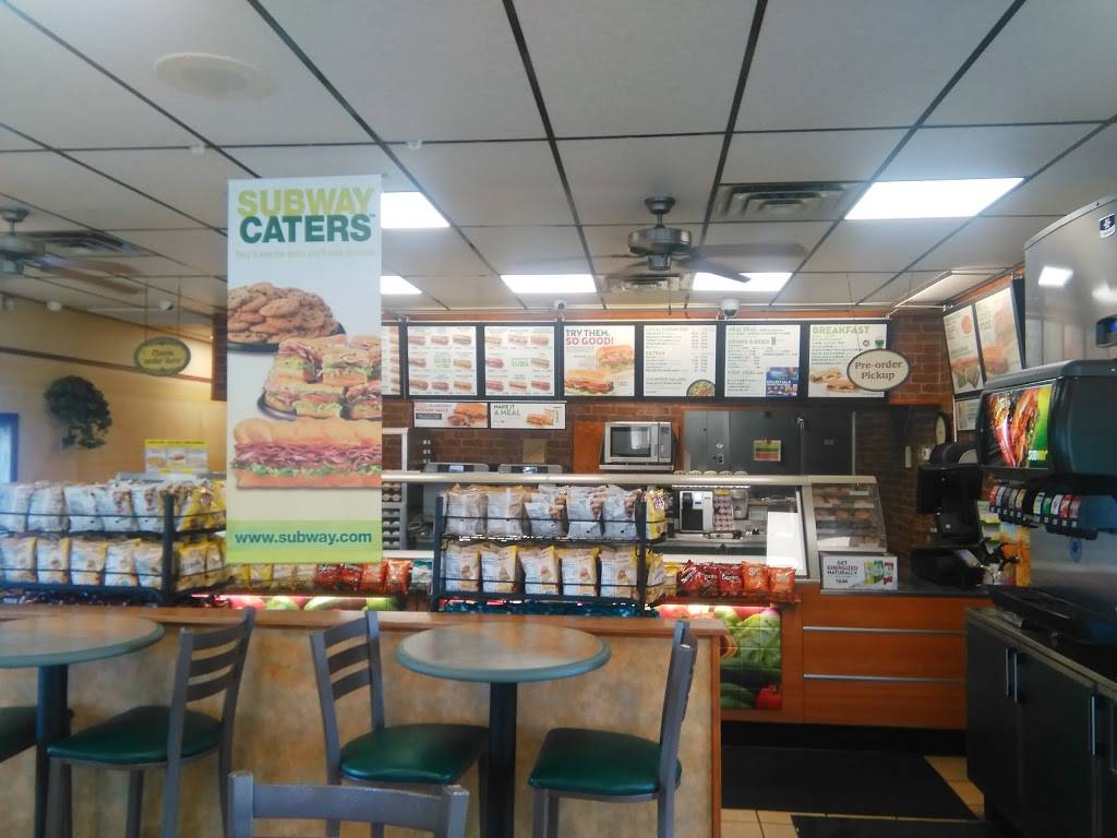 Subway | restaurant | 26 N Franklin St, Christiansburg, VA 24073, USA | 5403827512 OR +1 540-382-7512