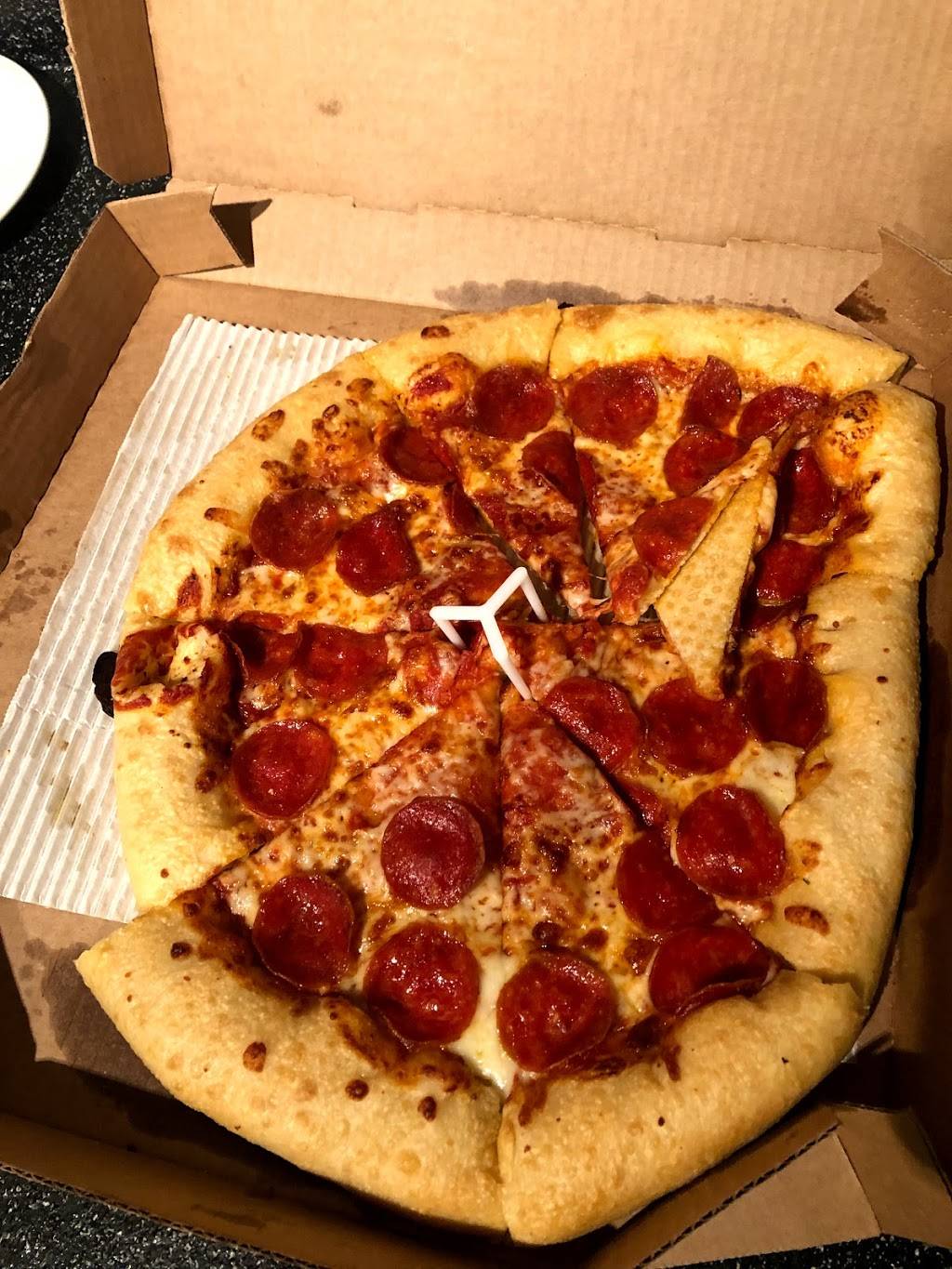 Pizza Hut | restaurant | 407 S Belcher Rd #4, Clearwater, FL 33765, USA | 7277975958 OR +1 727-797-5958