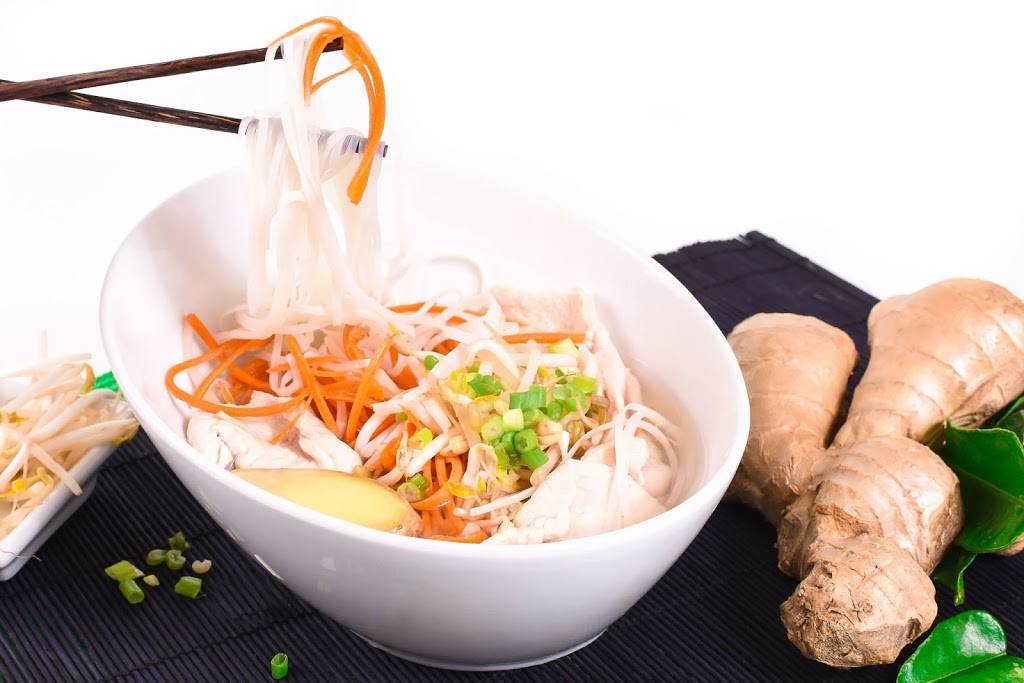 Délices Thaï xp | restaurant | 600 Rue Pierre-Caisse, Saint-Jean-sur-Richelieu, QC J3A 1M1, Canada | 4503590486 OR +1 450-359-0486