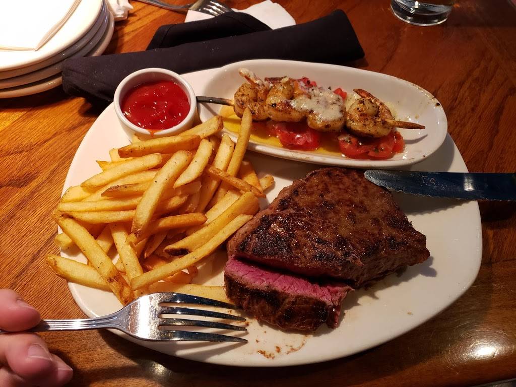 Outback Steakhouse | restaurant | 1260 S Moorland Rd, Brookfield, WI 53005, USA | 2627969580 OR +1 262-796-9580