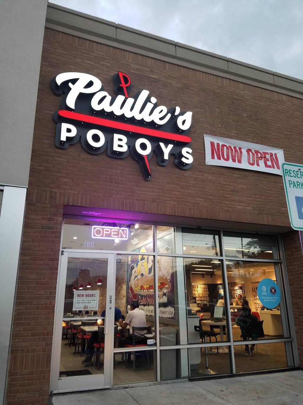 Paulies Poboys | restaurant | 3823 Bellaire Blvd, Houston, TX 77025, USA | 7132188383 OR +1 713-218-8383