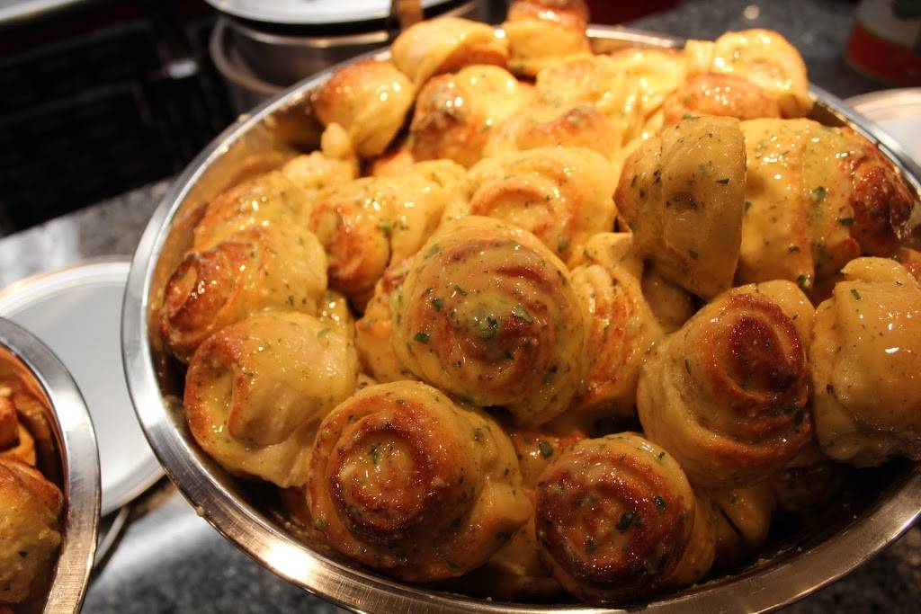 Squisito® Pizza and Pasta - Queenstown | restaurant | 101 Outlet Center Dr, Queenstown, MD 21658, USA | 4108274100 OR +1 410-827-4100