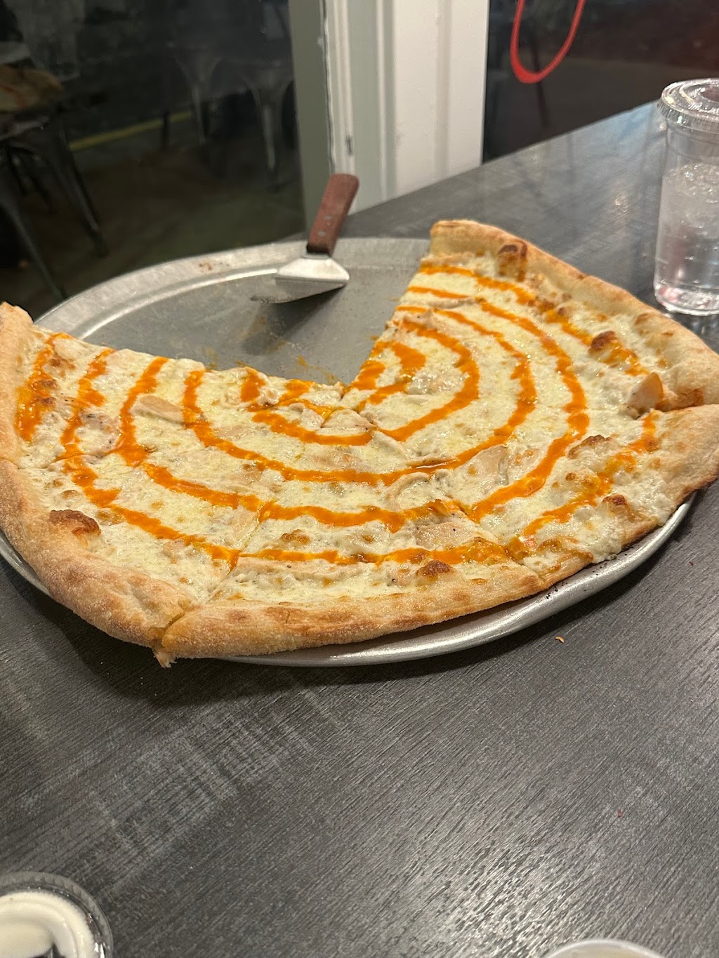 Enzos Pizza | restaurant | 4279 Roswell Rd NE STE 101, Atlanta, GA 30342, USA | 4045497141 OR +1 404-549-7141