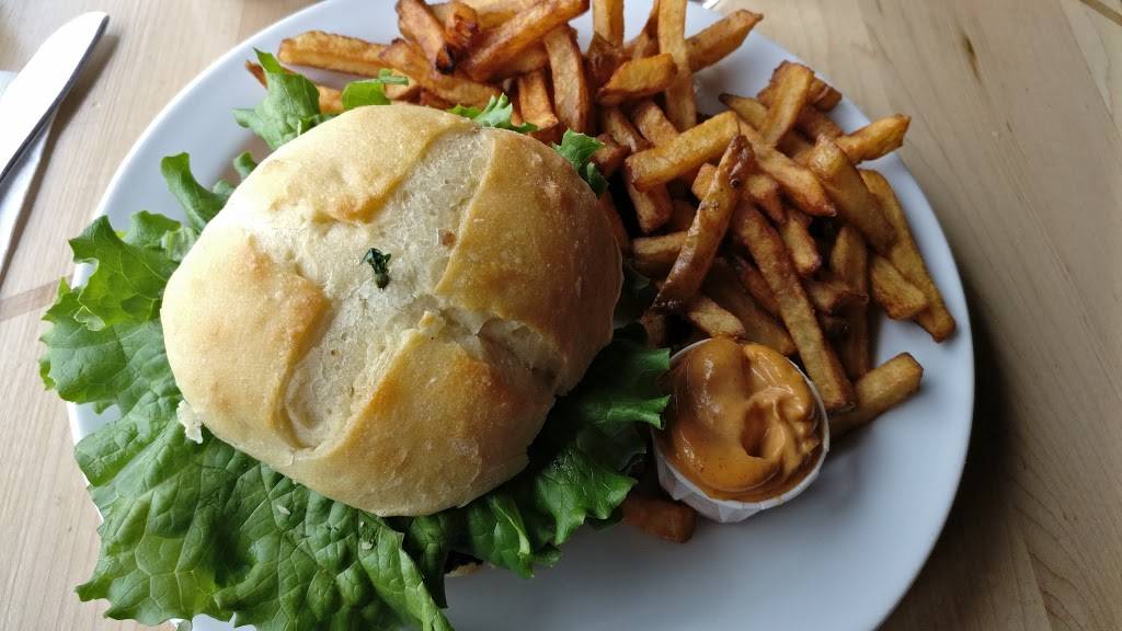 Le Foubrac | restaurant | 47 Boulevard Montclair, Gatineau, QC J8Y 2E8, Canada | 8192055400 OR +1 819-205-5400