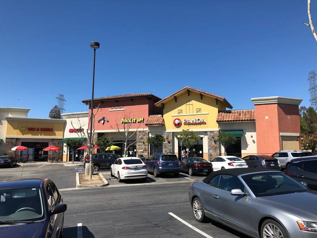 Panda Express | restaurant | 28162 Newhall Ranch Rd, Santa Clarita, CA 91350, USA | 6617020279 OR +1 661-702-0279