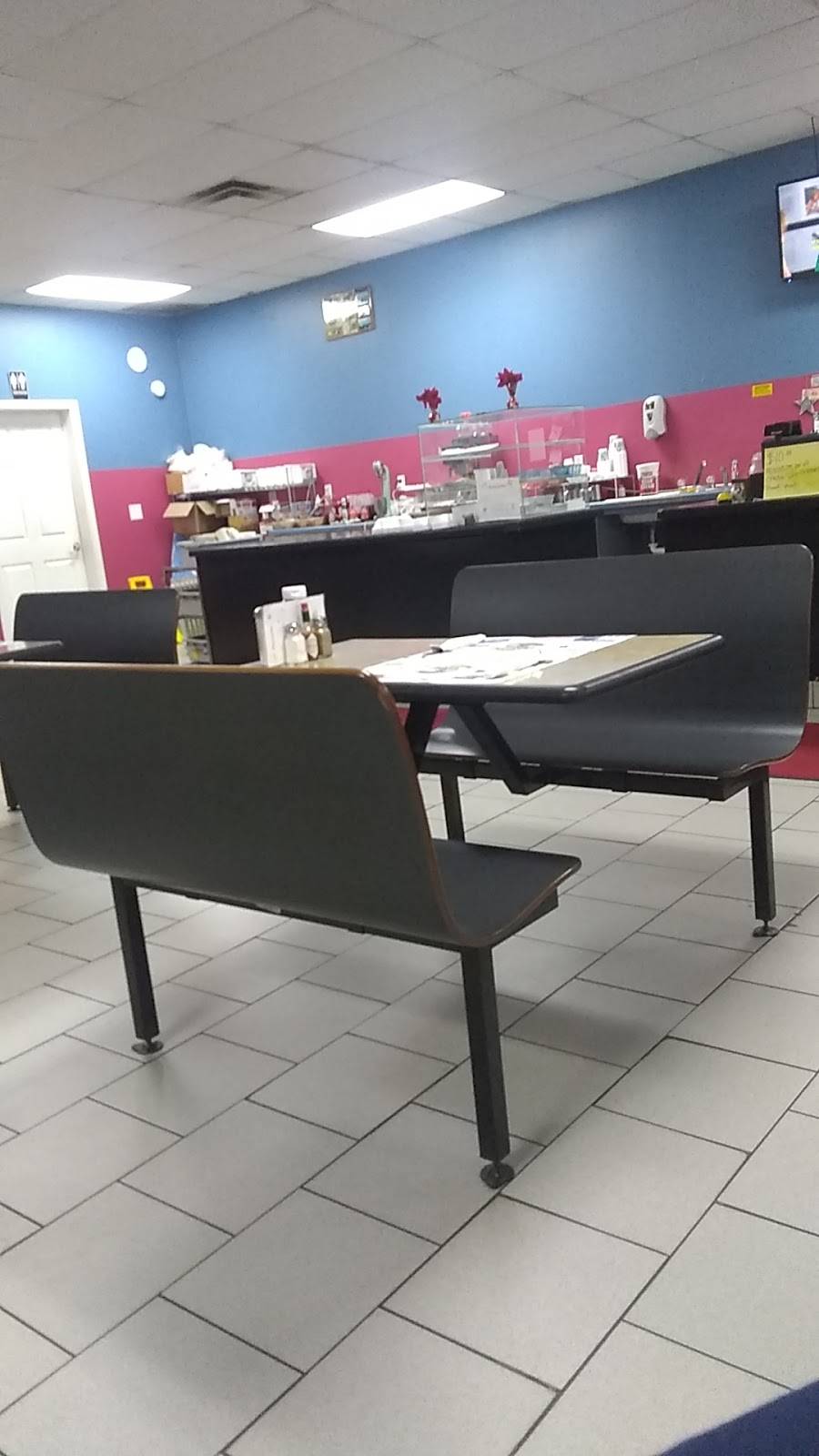 Marcos | restaurant | 2510 Rte 9W, Ravena, NY 12143, USA | 5187567666 OR +1 518-756-7666