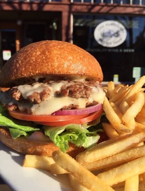 The Portland Bottle Shop | Sandwiches, Wine & Beer | restaurant | 7960 SE 13th Ave, Portland, OR 97202, USA | 5032325202 OR +1 503-232-5202