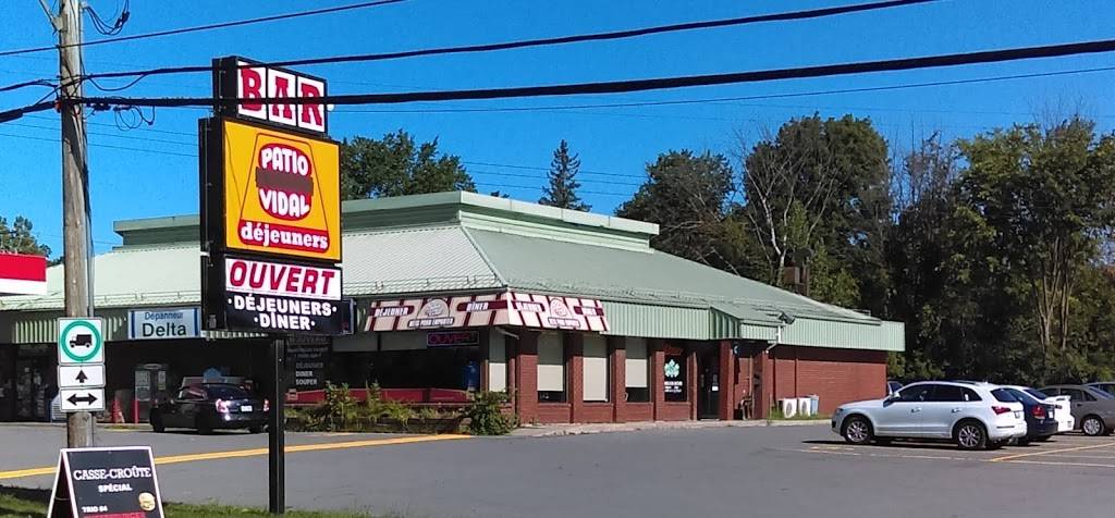 Patio-Vidal | restaurant | 411 Boulevard Saint-René E, Gatineau, QC J8P 8B1, Canada | 8196631717 OR +1 819-663-1717