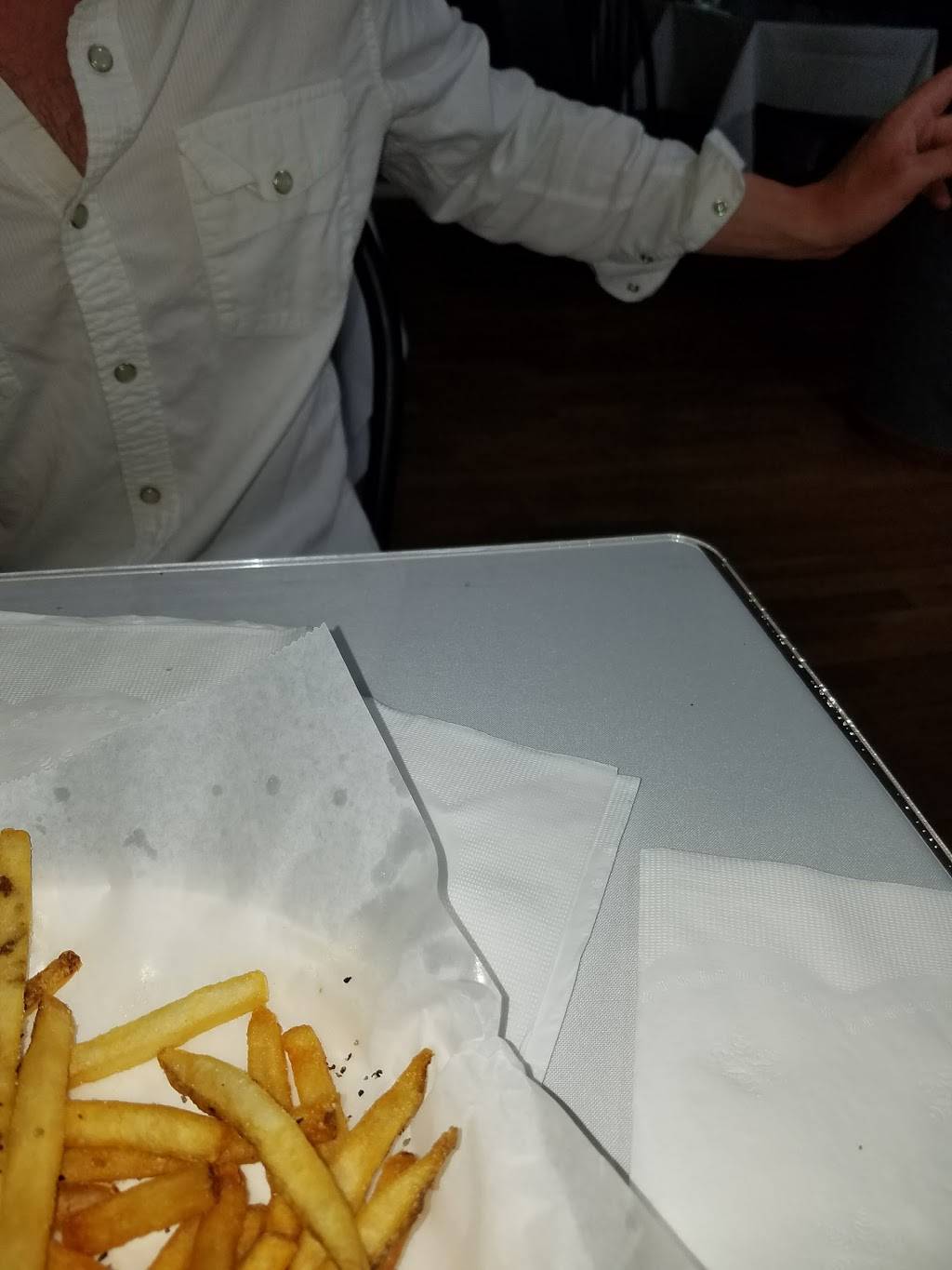 Nelis Catering & Restaurant | restaurant | 2214 Stoner Ave, Los Angeles, CA 90064, USA | 3104770031 OR +1 310-477-0031