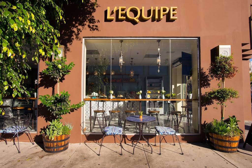 LEquipe Cafe & Salad Bar | cafe | 11301 W Olympic Blvd Ste 123, Los Angeles, CA 90064, USA | 4248327877 OR +1 424-832-7877